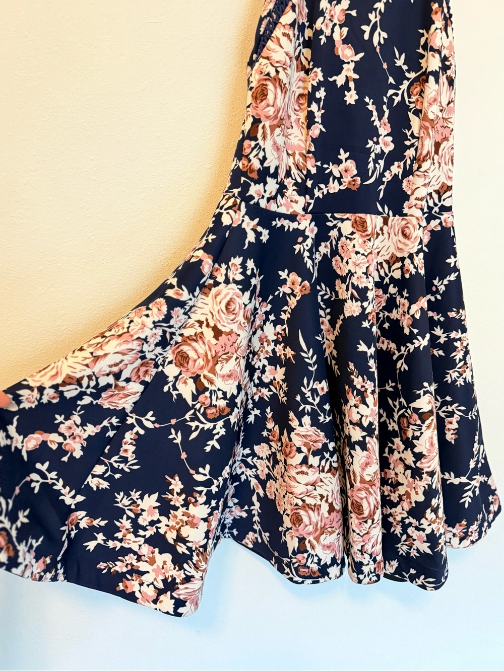 B. Darlin Floral Mock Neck Fit & Flare Dress Size 3/4 - Picture 8 of 10